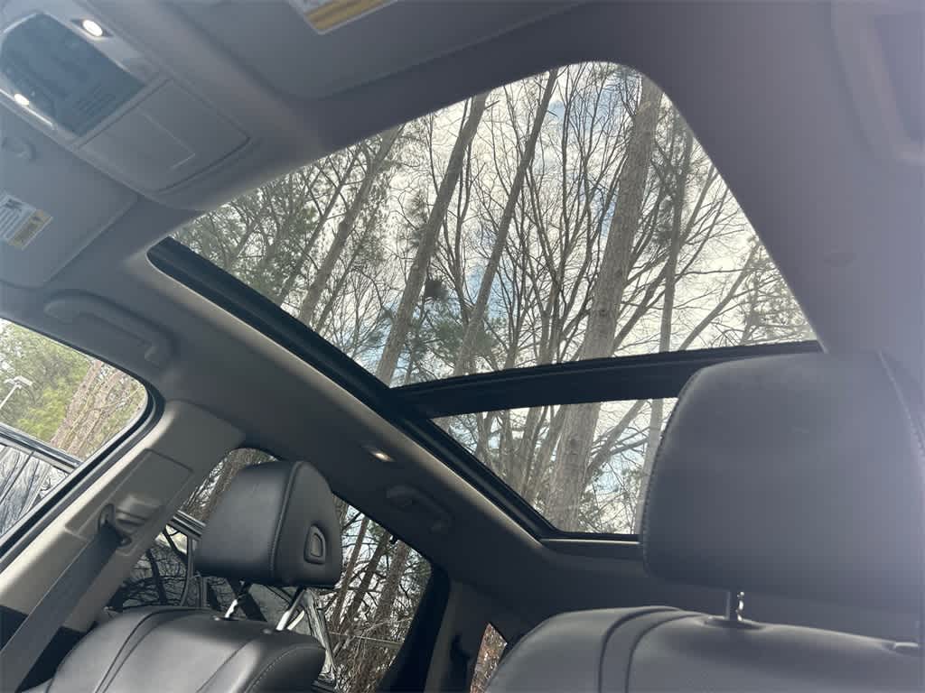 2022 Acura MDX w/Technology Package