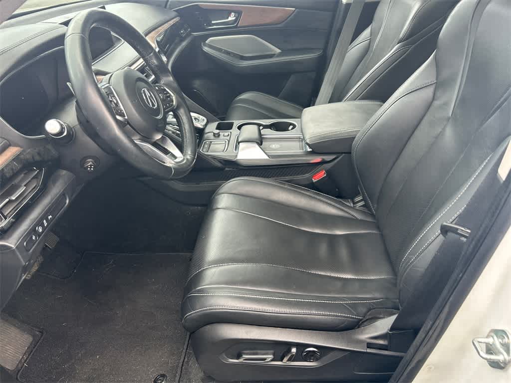 2022 Acura MDX w/Technology Package