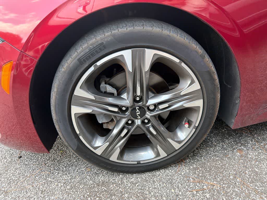 2022 Kia K5 EX
