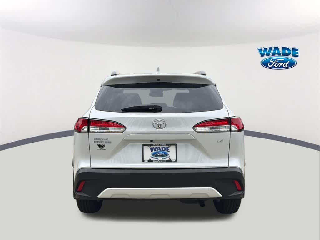 2024 Toyota Corolla Cross LE