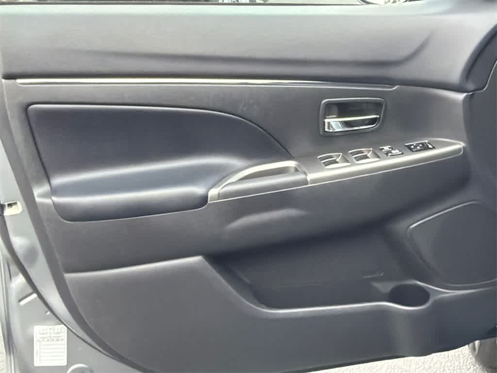 2024 Mitsubishi Outlander Sport SE