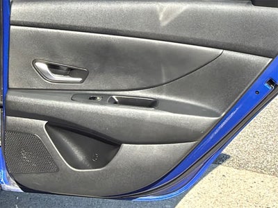 2023 Hyundai Elantra SE