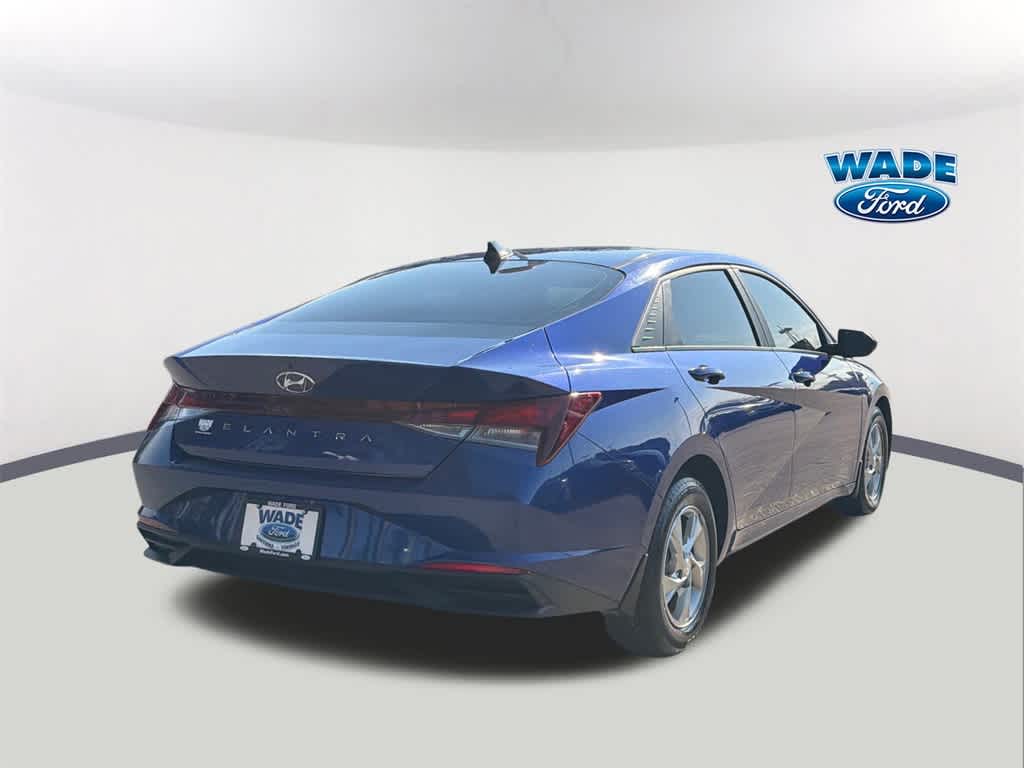 2023 Hyundai Elantra SE