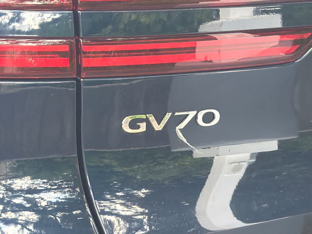 2023 Genesis GV70 2.5T