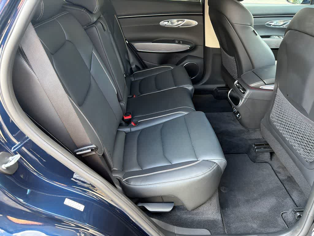 2023 Genesis GV70 2.5T