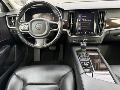 2018 Volvo S90 Momentum