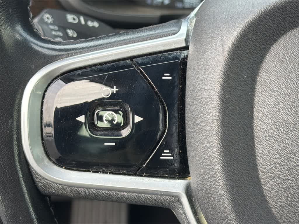 2018 Volvo S90 Momentum