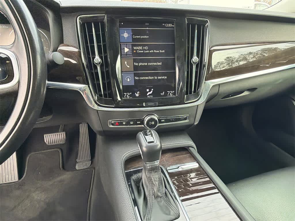 2018 Volvo S90 Momentum