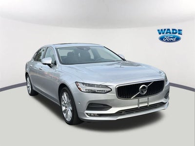 2018 Volvo S90 Momentum