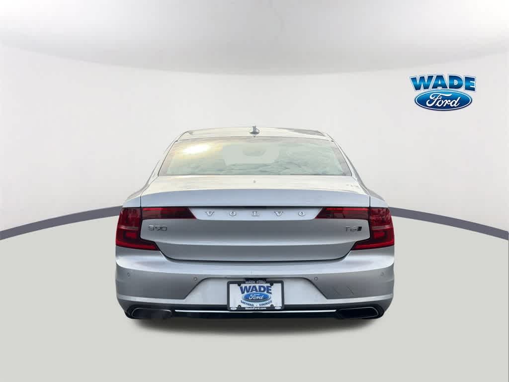 2018 Volvo S90 Momentum