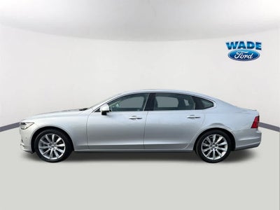 2018 Volvo S90 Momentum