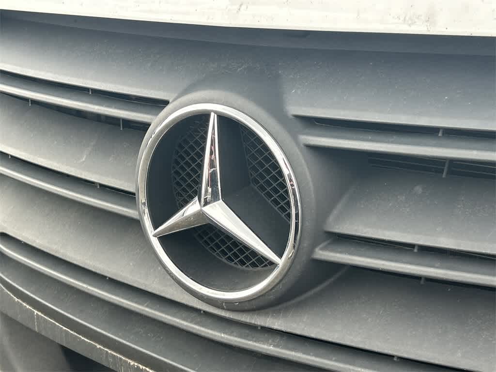 2025 Mercedes-Benz Sprinter 144 WB Standard Roof Cargo