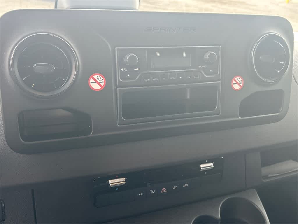 2025 Mercedes-Benz Sprinter 144 WB Standard Roof Cargo