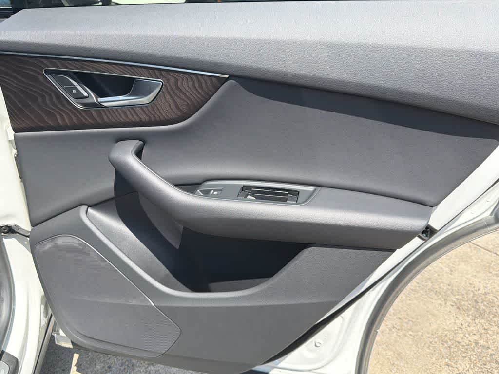 2020 Audi Q8 Premium