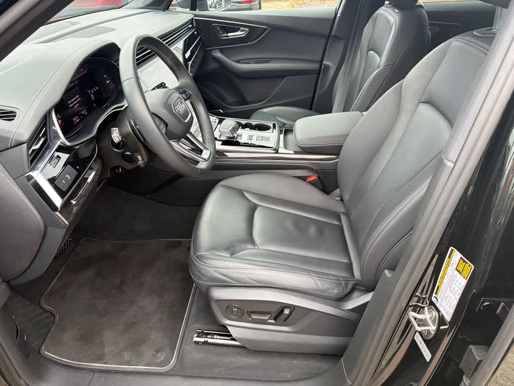 2025 Audi Q7 Premium Plus