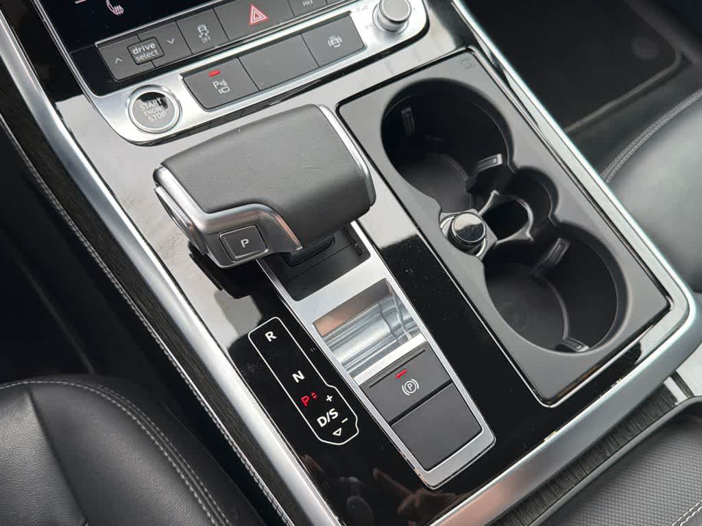 2025 Audi Q7 Premium Plus
