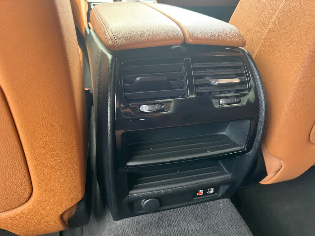 2022 BMW 530i 530i