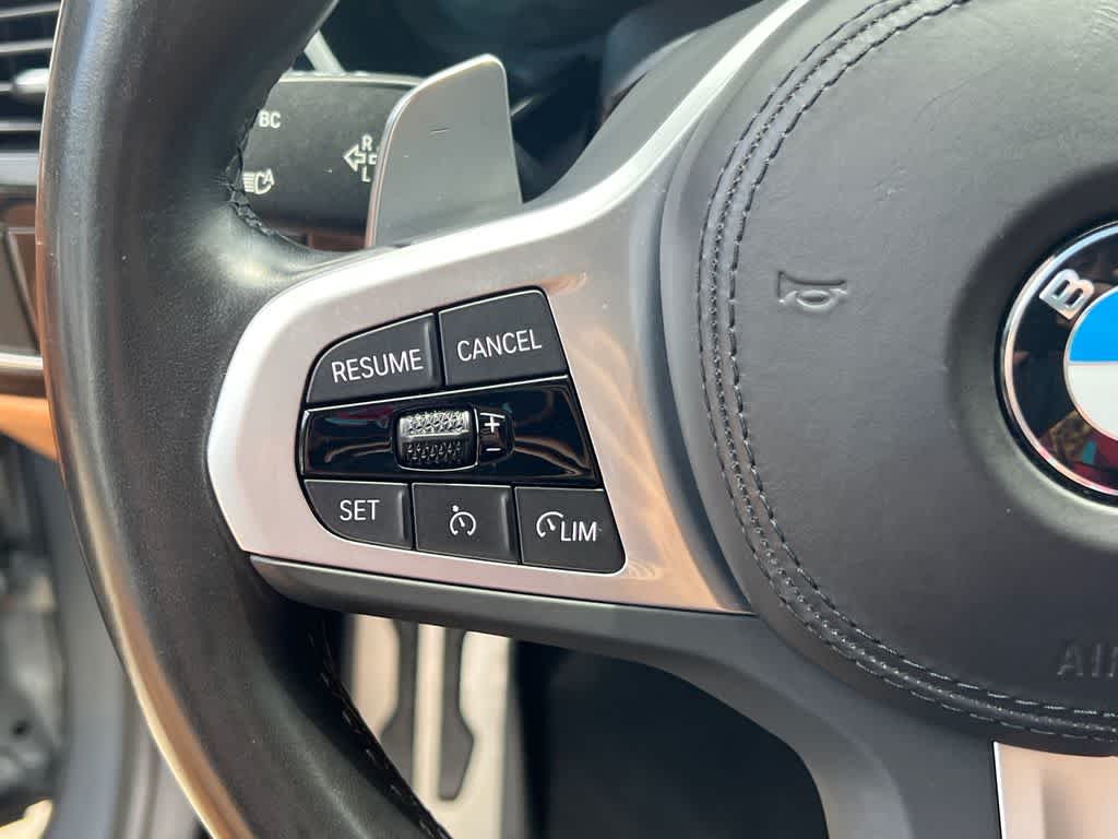 2022 BMW 530i 530i