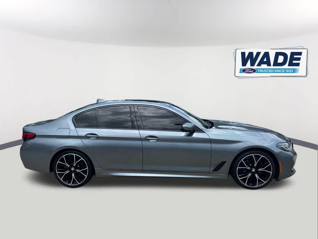 2022 BMW 530i 530i