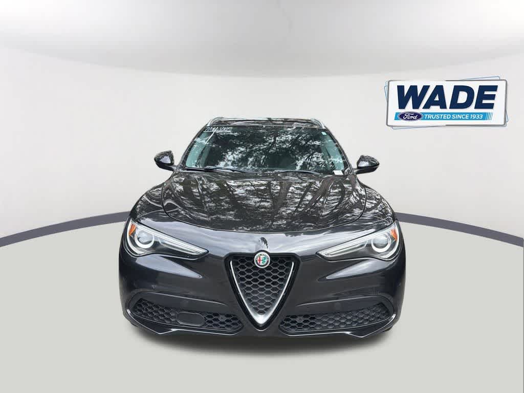 2018 Alfa Romeo Stelvio Base