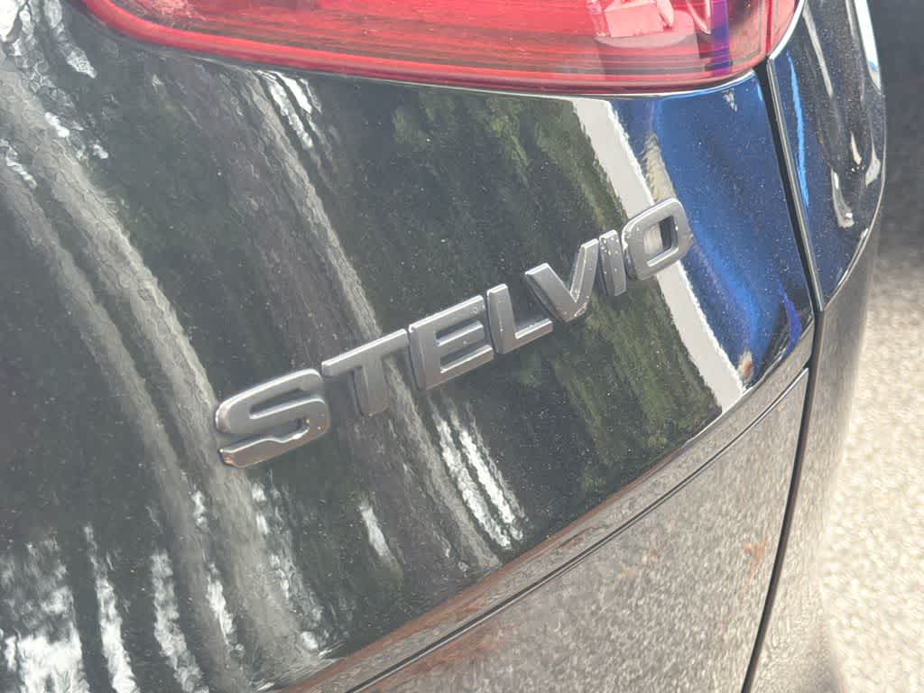 2018 Alfa Romeo Stelvio Base